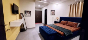 Zarkoon Apartment Single bed luxury apartment